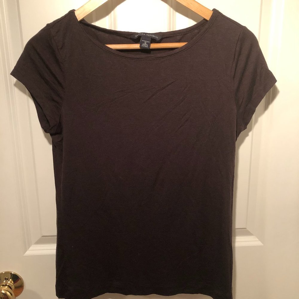 Banana Republic women's brown t-shirt size M